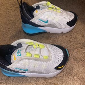 Toddler Nike Air 270s 5c